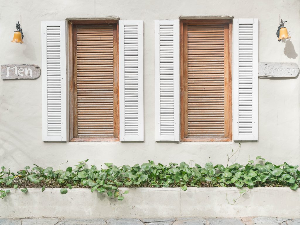 How to Choose the Right Plantation Shutters