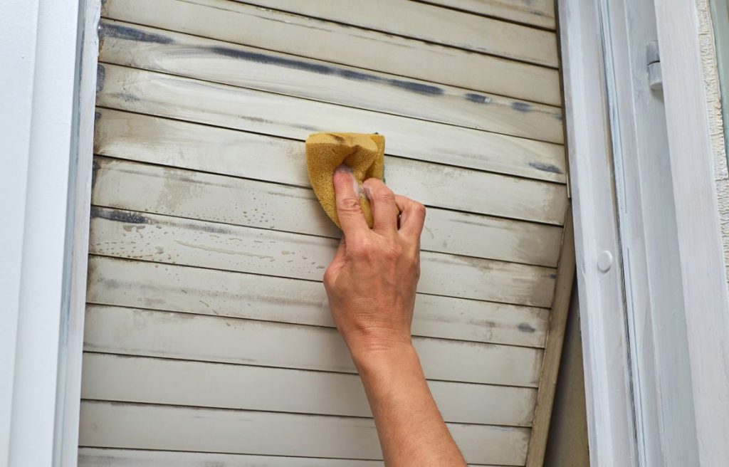 10 Powerful Tips for Perfect Maintenance and Cleaning of Shutters
